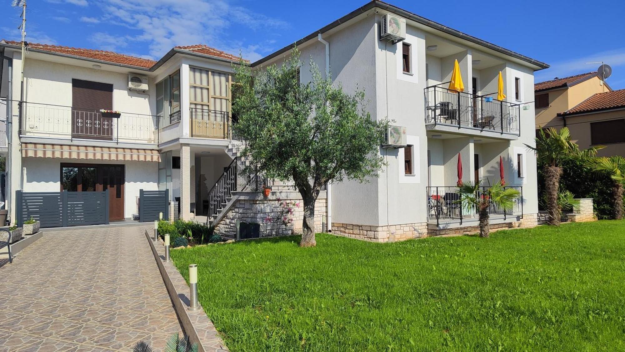 Viktor Rooms And Apartments 2 Rovinj Exterior foto